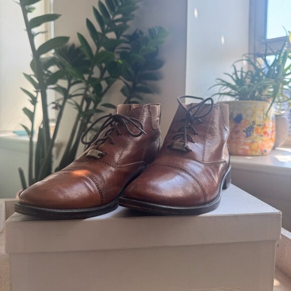 Russell and Bromley Berlkey brown leather calf lace up boot. EU38 / US 7.5 - Picture 4 of 8